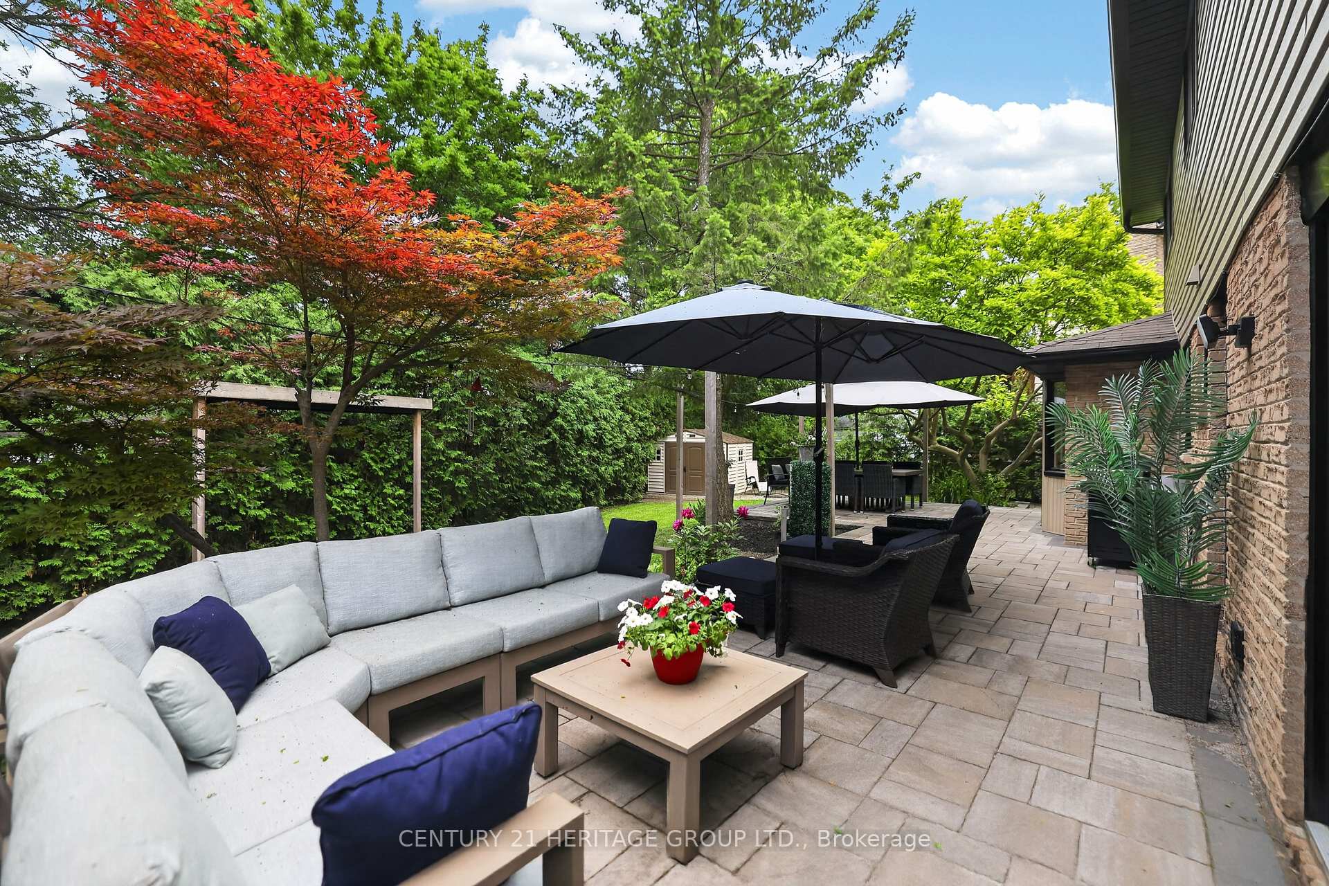 28 Innis Crescent — property photo