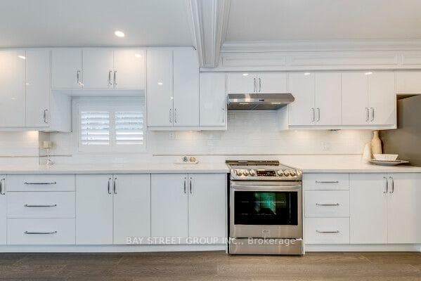 538 Fourth Line — property photo