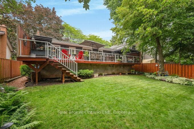 4162 Sutherland Crescent — property photo