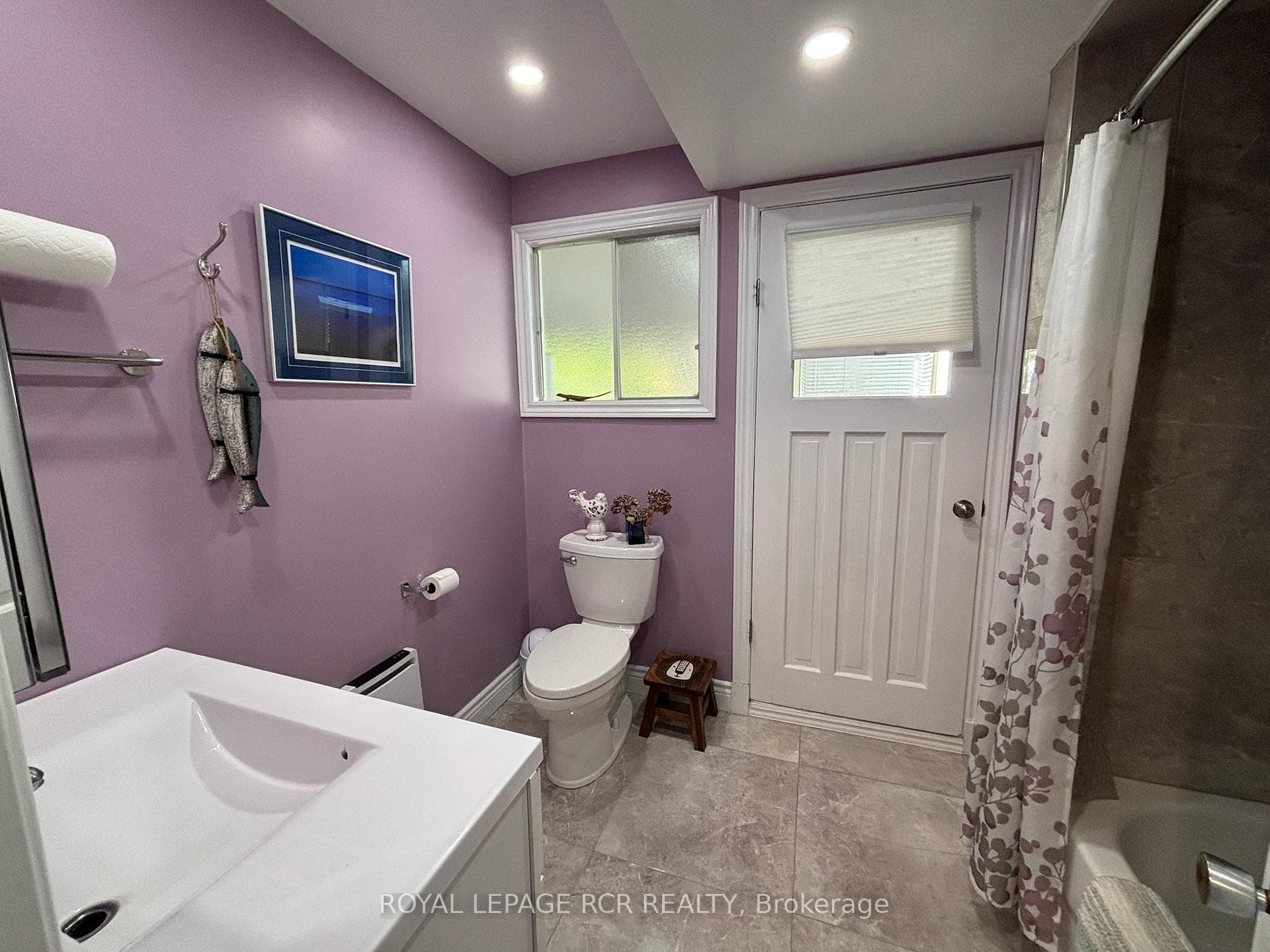1049 Elgin Street — property photo