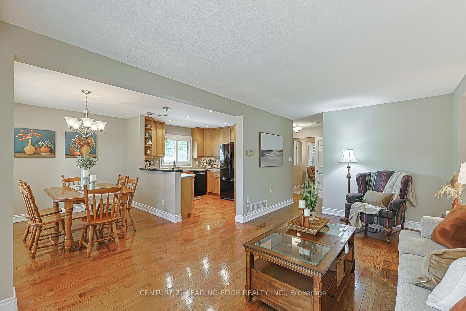 43 Bishop Crescent — property photo