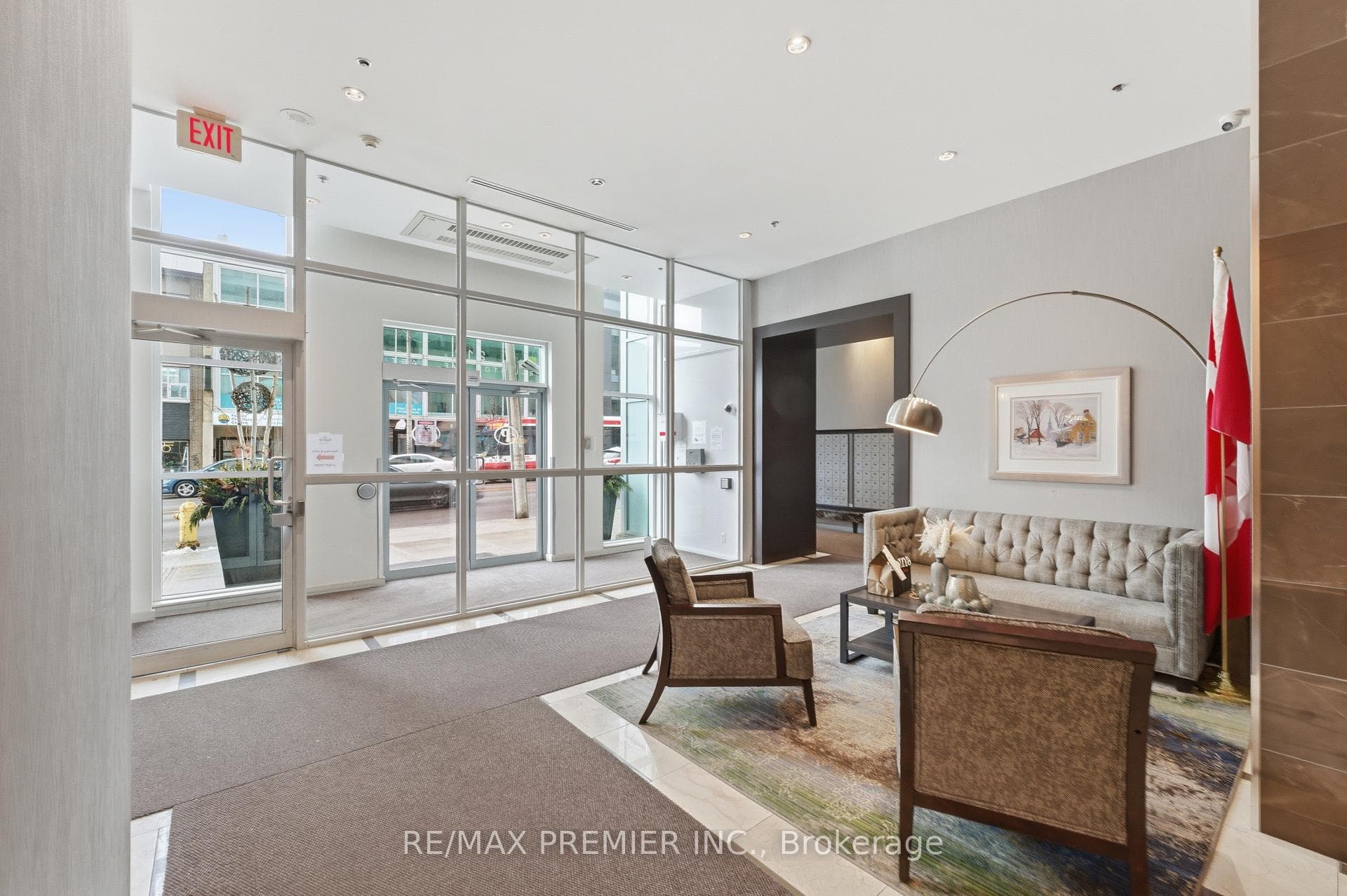 307- 212 Eglinton Avenue — property photo