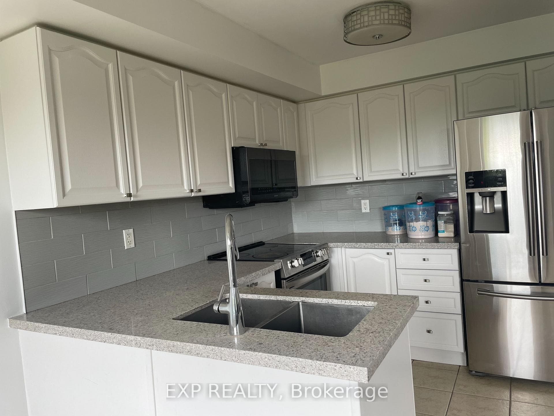 1036 Southport Drive — property photo
