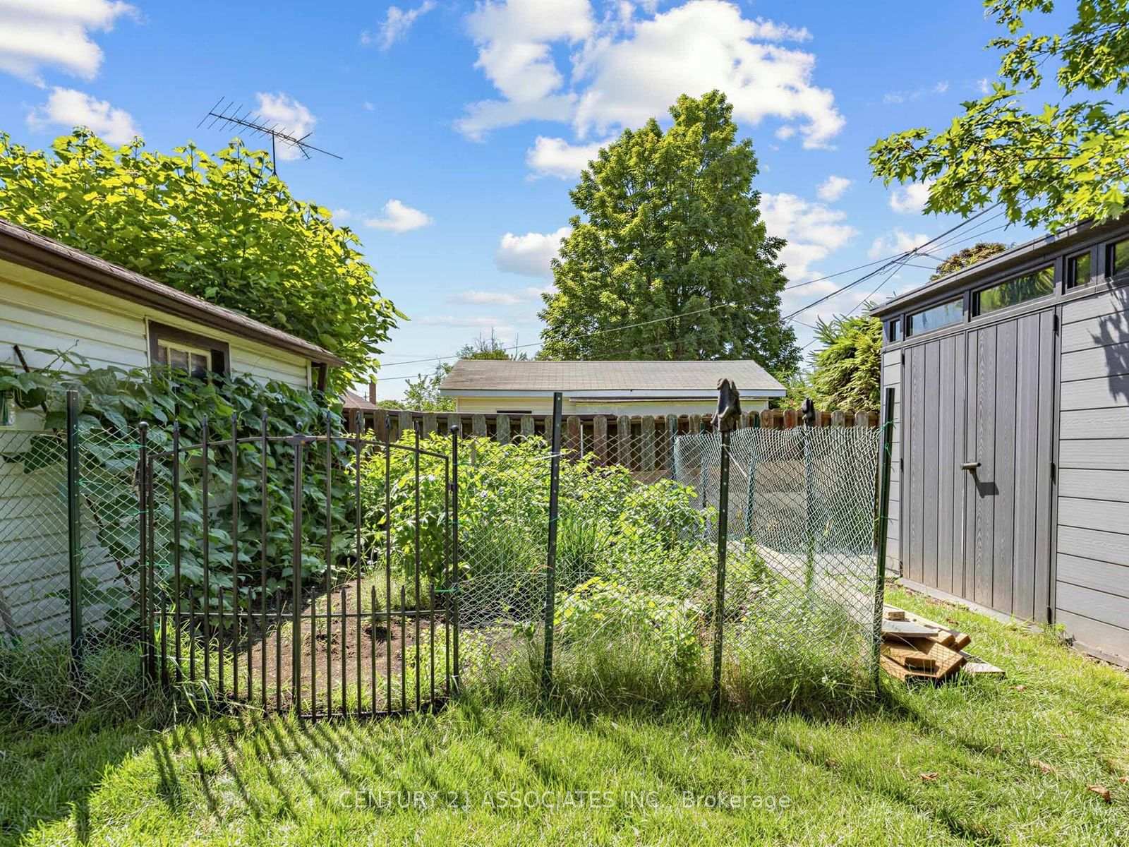 58 Central Park Boulevard — property photo