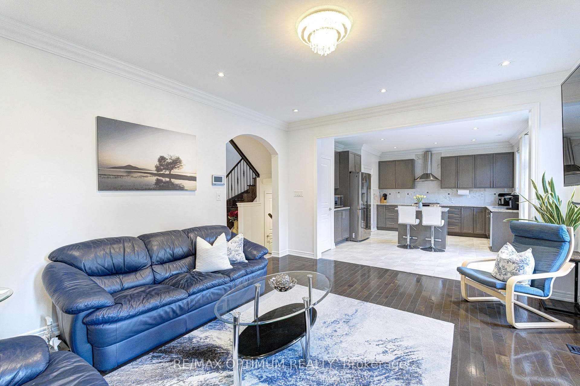 46 Sliprock Crescent — property photo