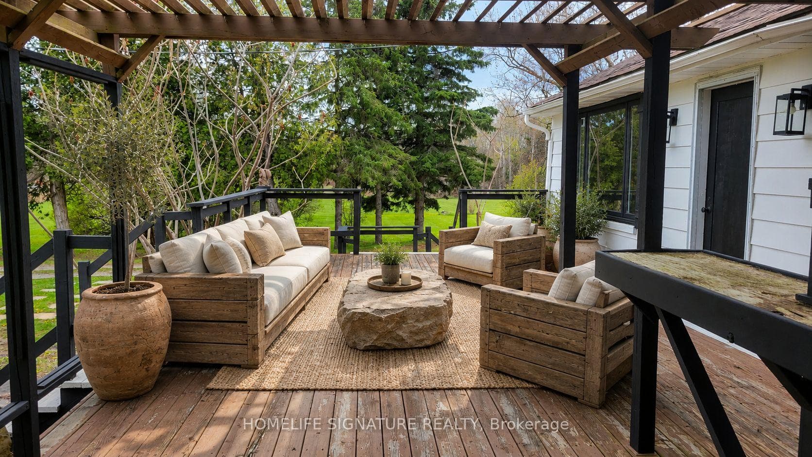 5273 25 Side Road — property photo