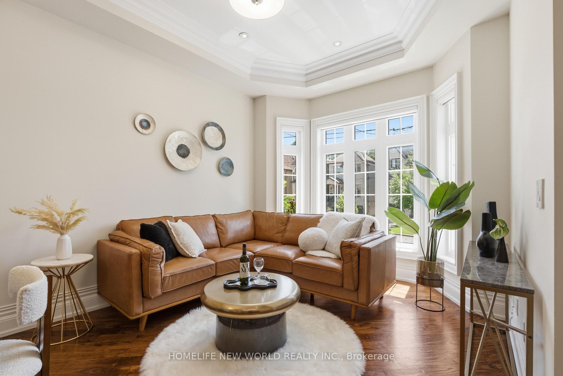 412 Deloraine Avenue — property photo