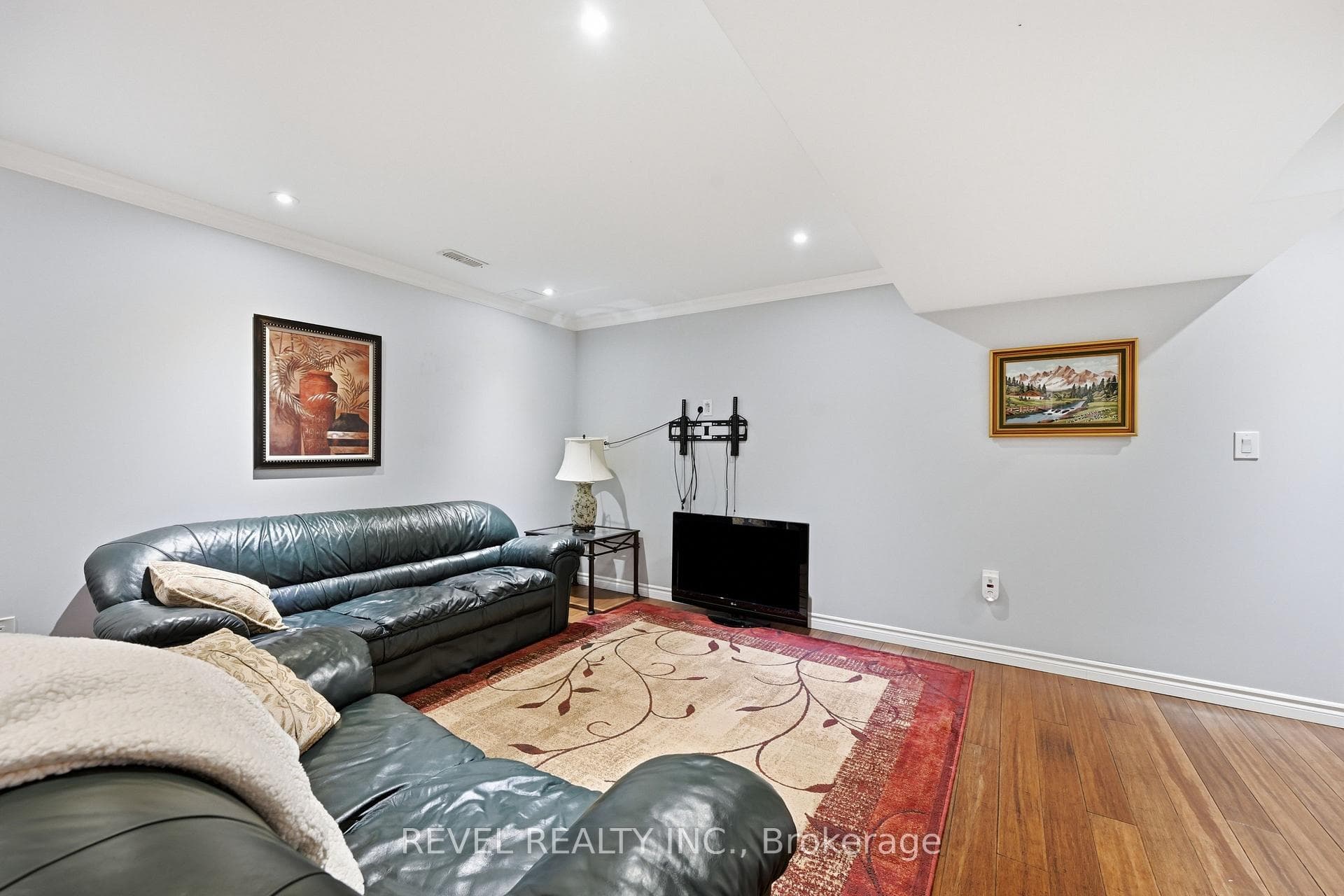 10 Kopperfield Lane — property photo