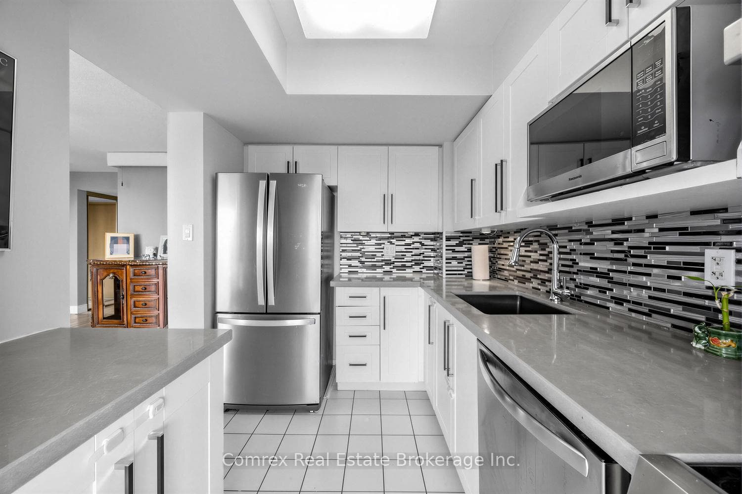 704- 3233 Eglinton Avenue — property photo