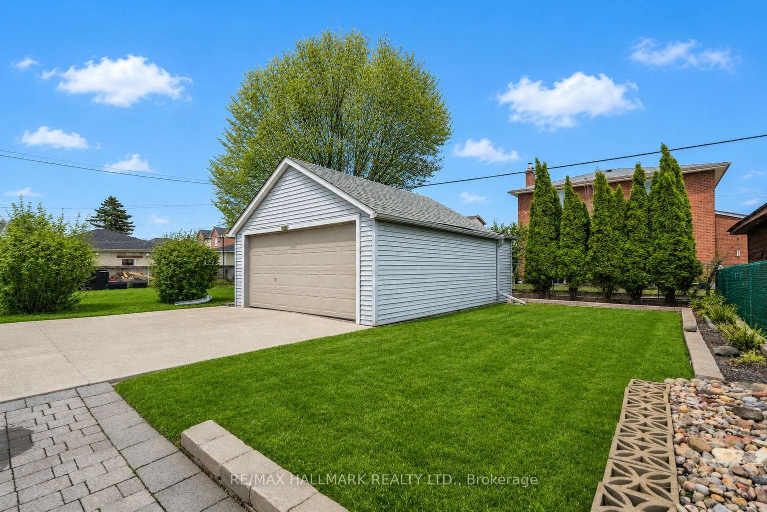 945 Glencairn Avenue — property photo