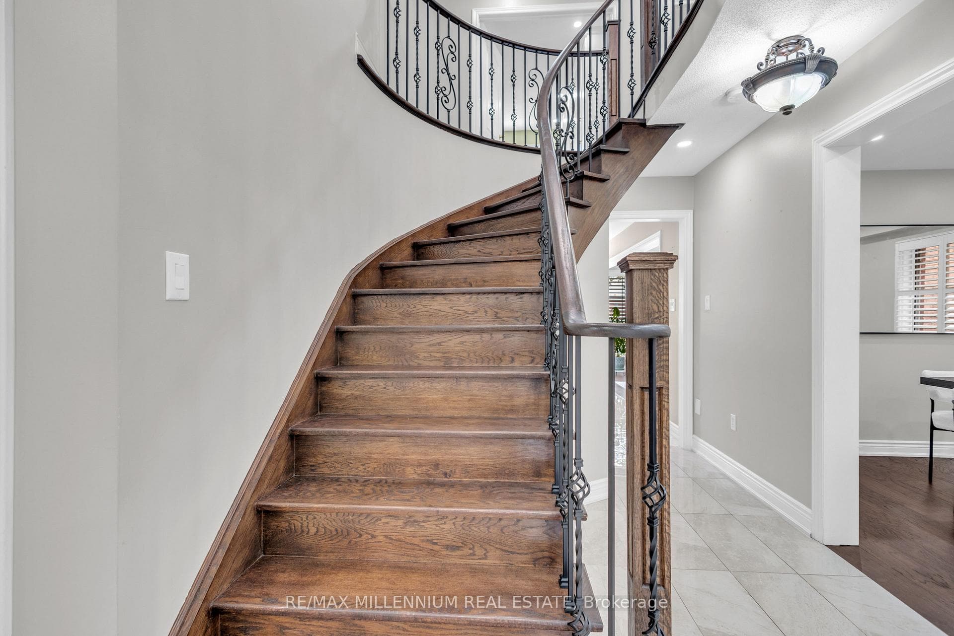252 Mountainberry Road — property photo