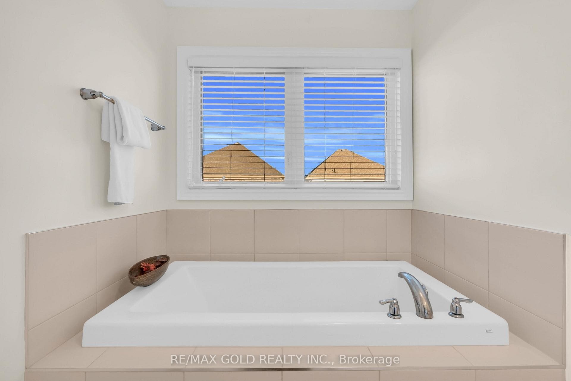 127 Lionhead Golf Club Road — property photo