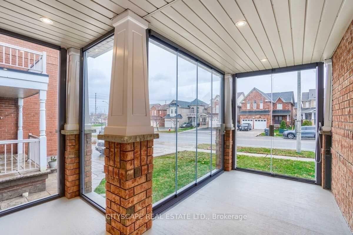 769 White Clover Way — property photo