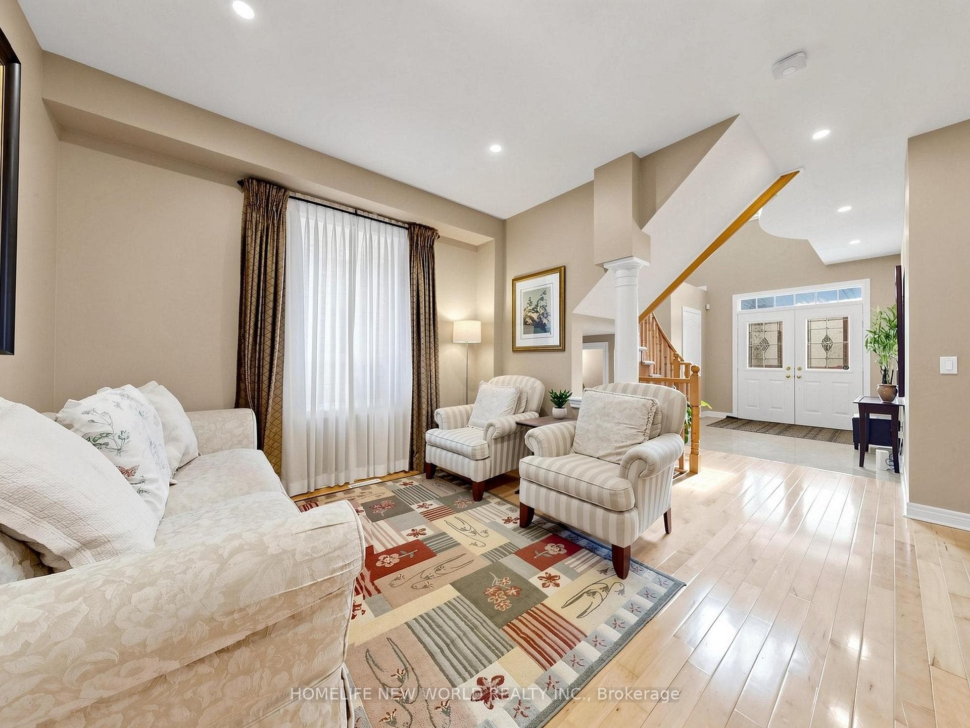 37 Timbercreek Court — property photo