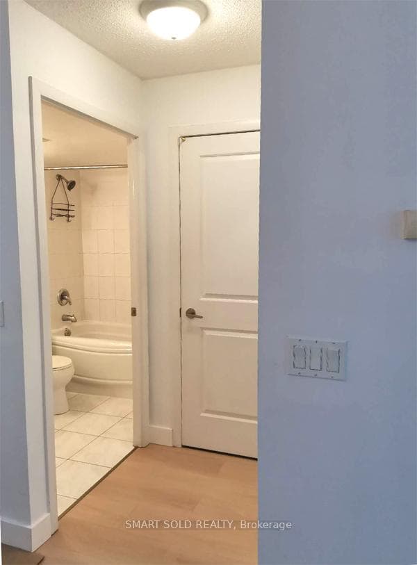 811- 4978 Yonge Street — property photo