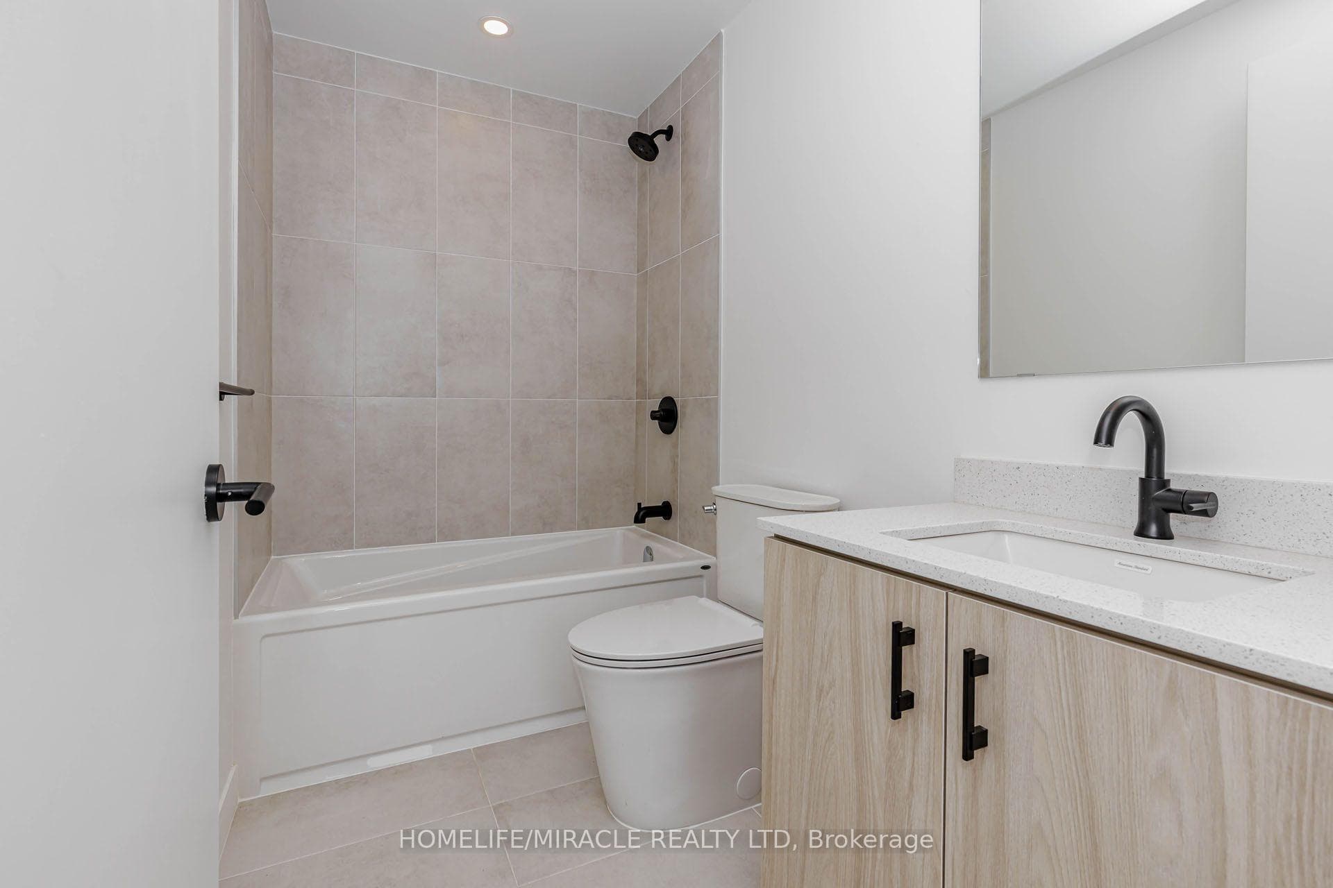 515- 4878 Powers Common — property photo
