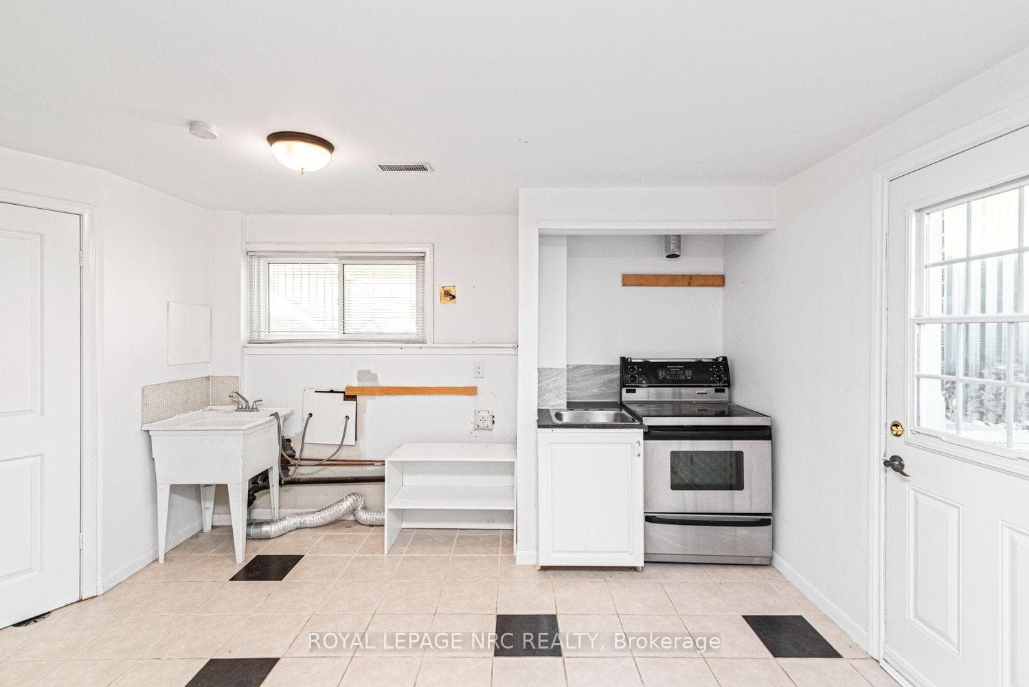 100 Mountain Avenue — property photo