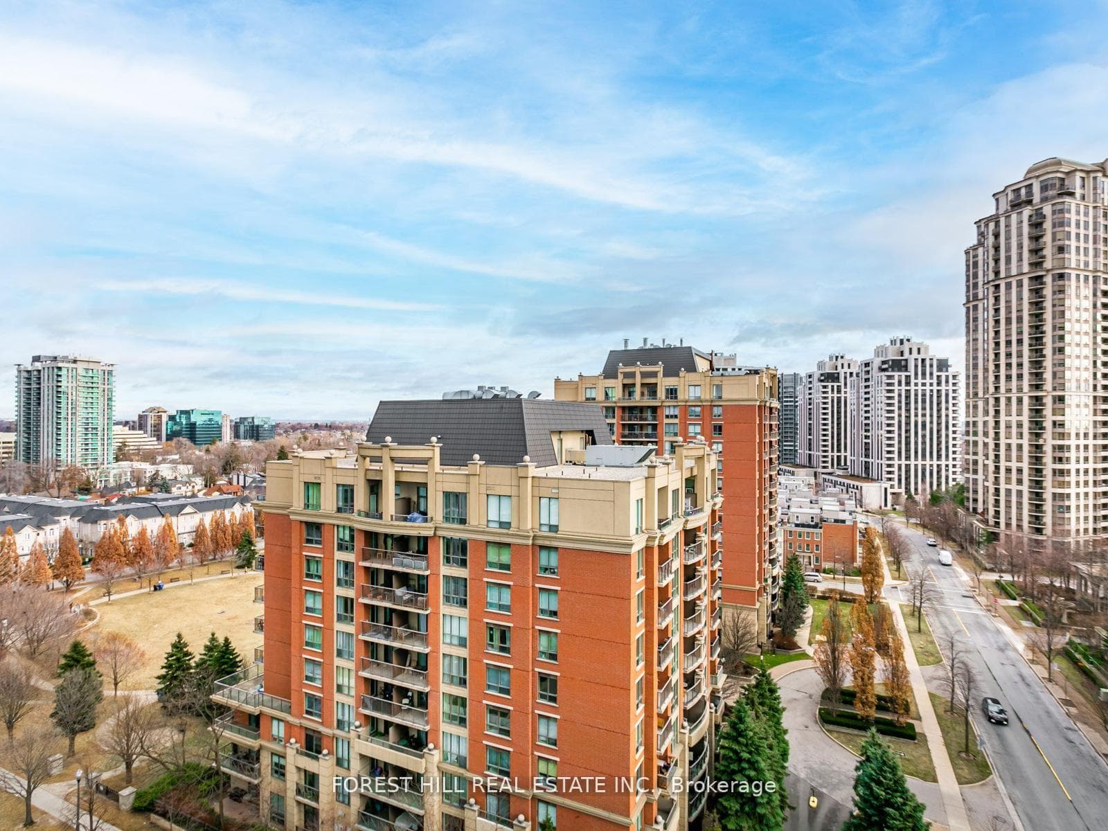 1501- 30 Harrison Garden Boulevard — property photo