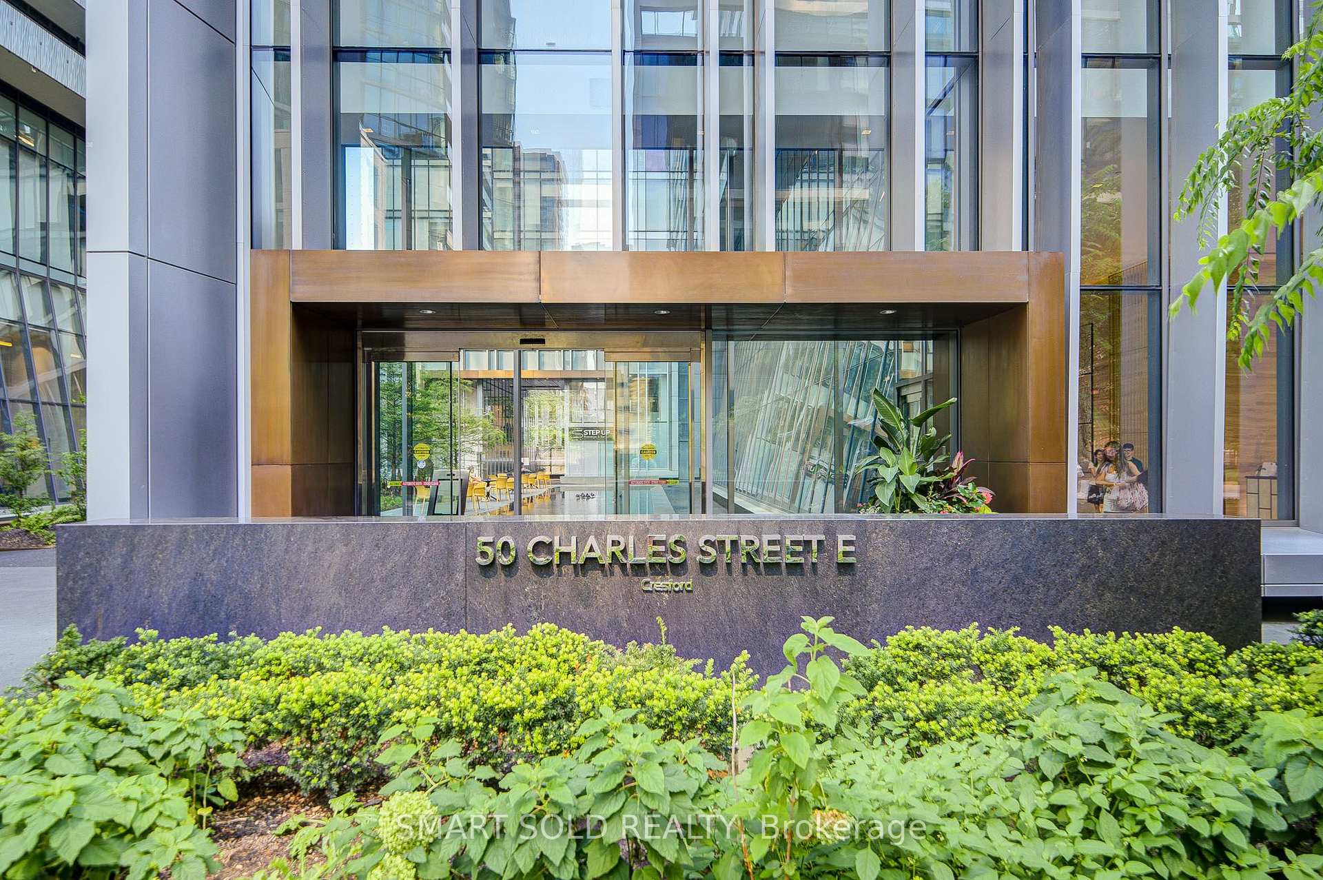 2909- 50 Charles Street — property photo
