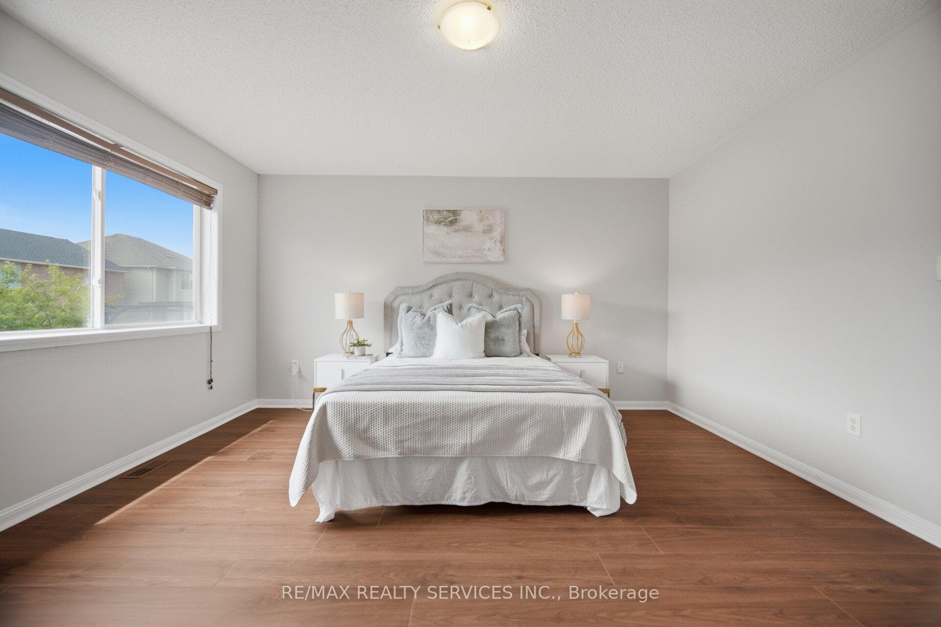 9 Ollie Avenue — property photo