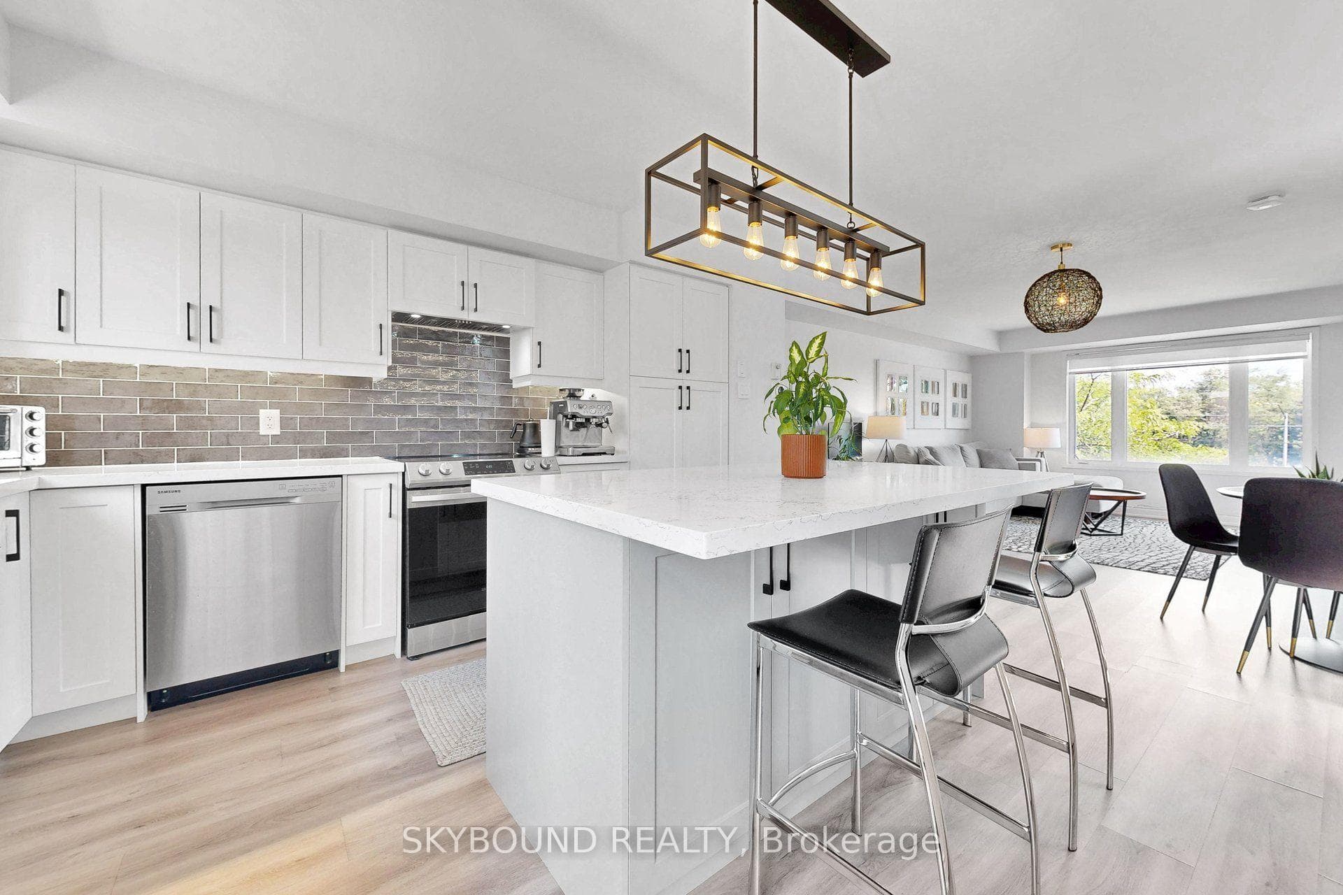 109- 4950 Winston Churchill Boulevard — property photo