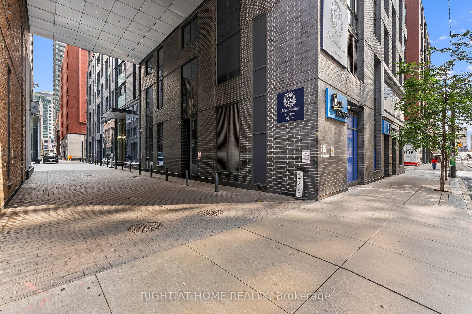 3110- 115 Blue Jays Way — property photo