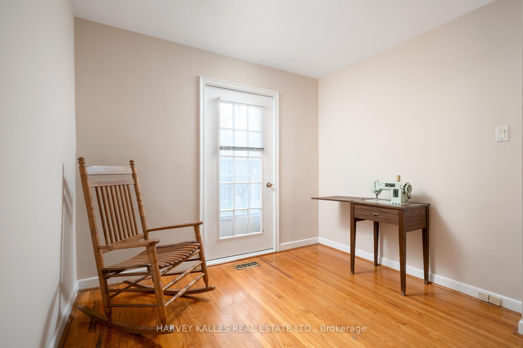 133 Wood Lane — property photo