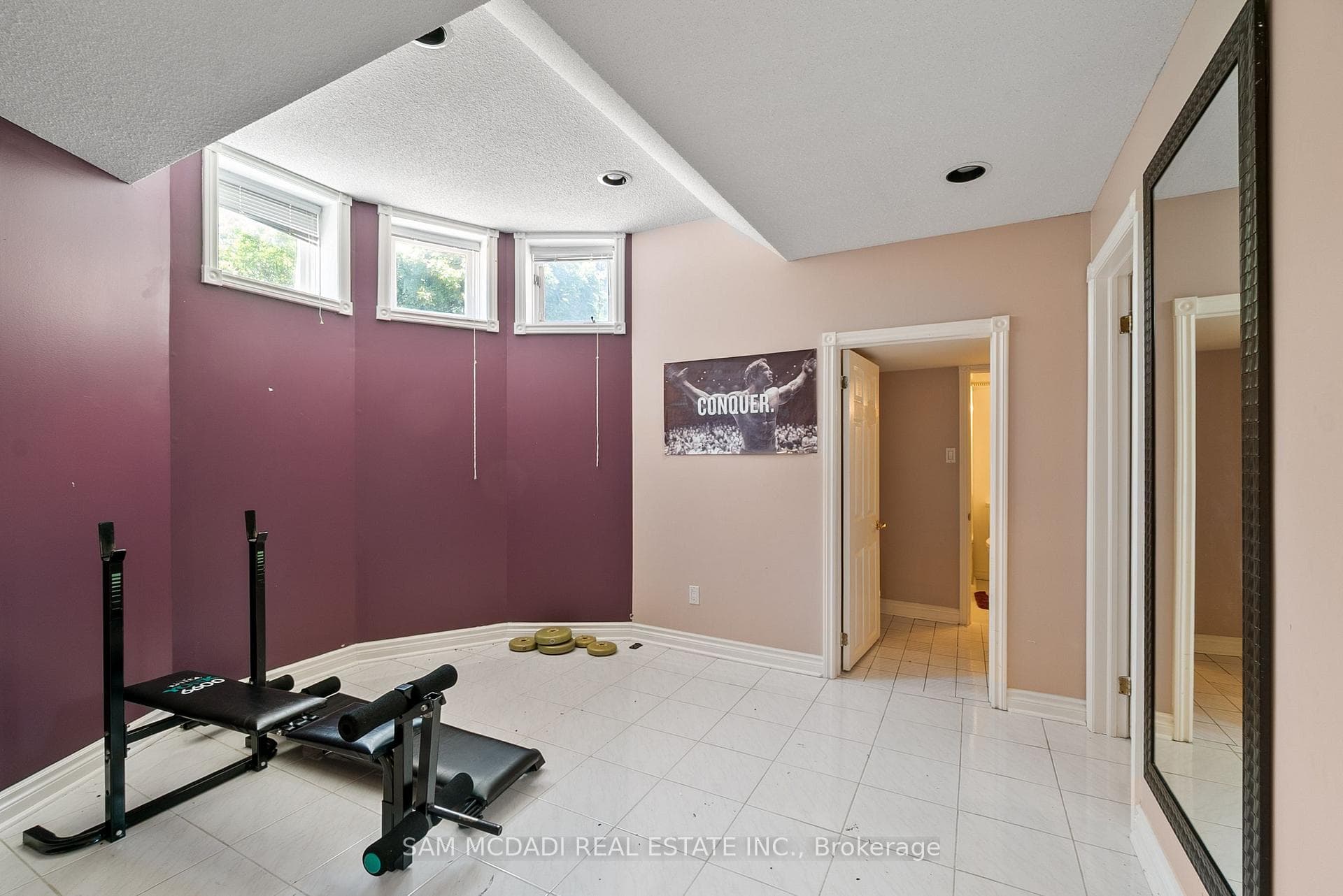2339 Glengarry Road — property photo