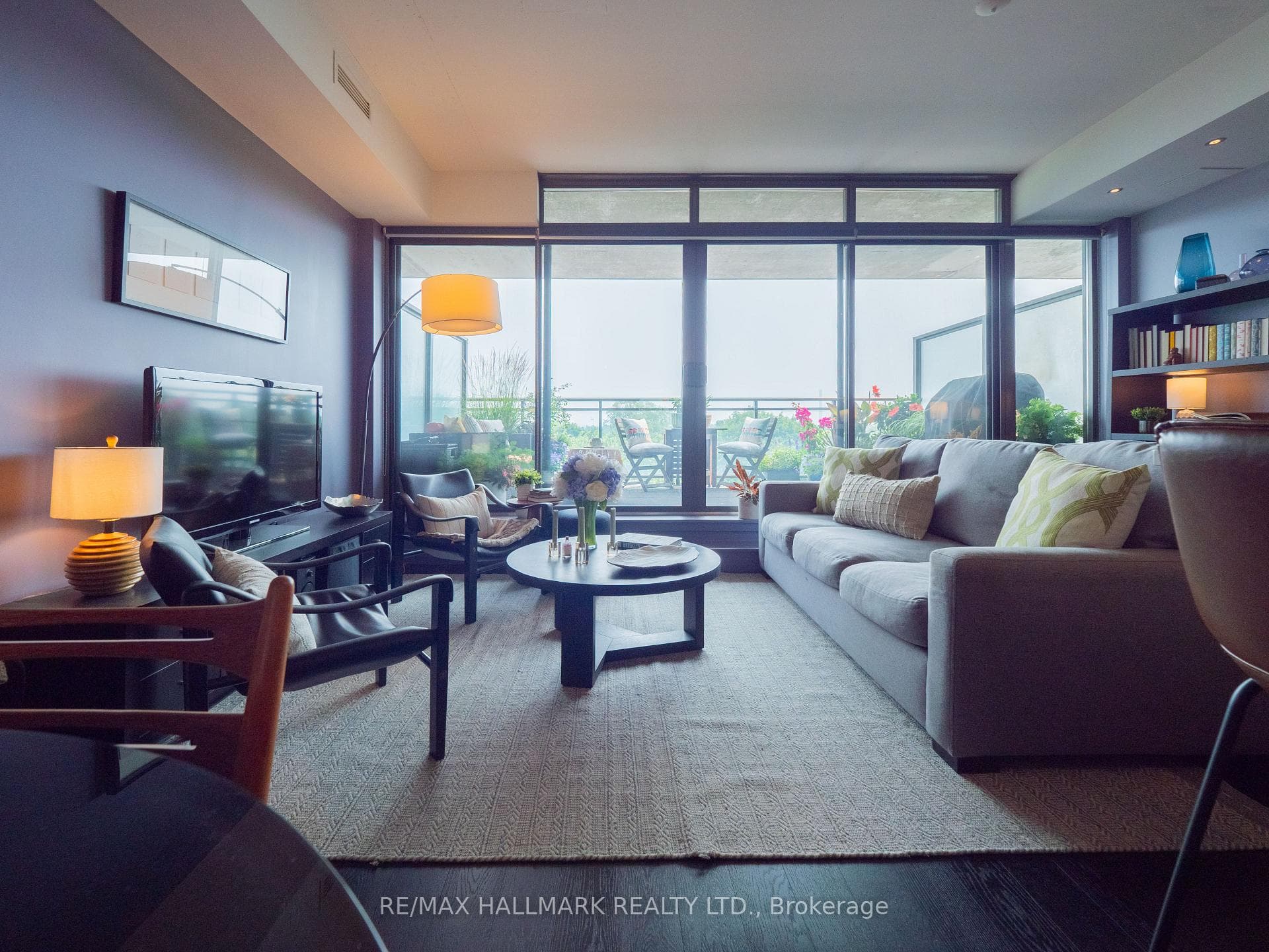 602- 90 Broadview Avenue — property photo