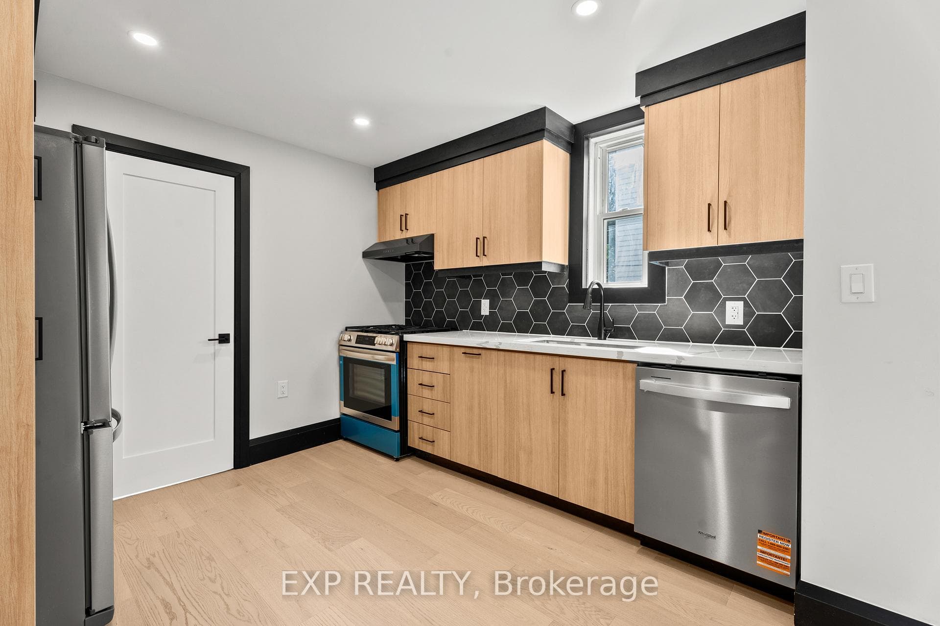 105 Rothsay Avenue — property photo