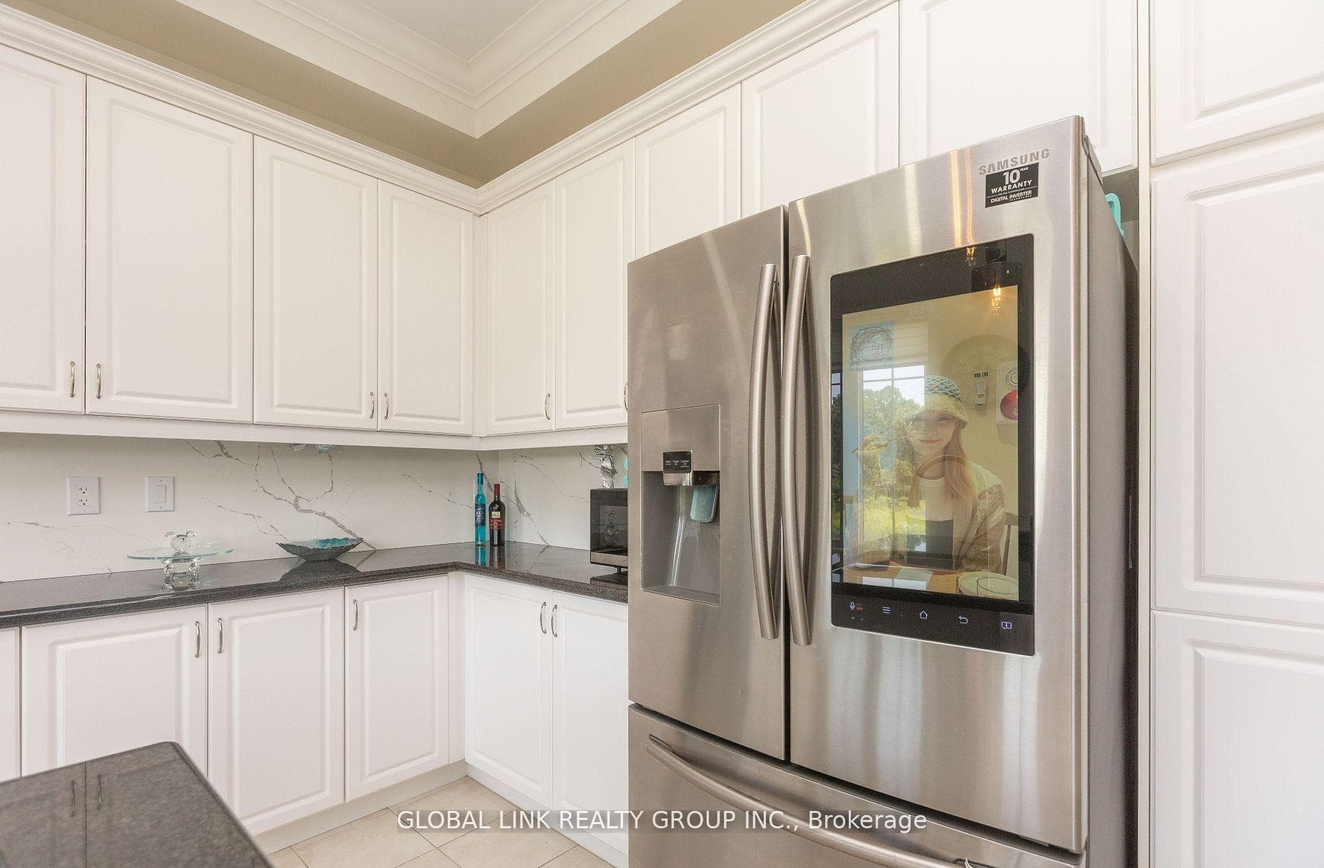44 Golden Hawk Drive — property photo