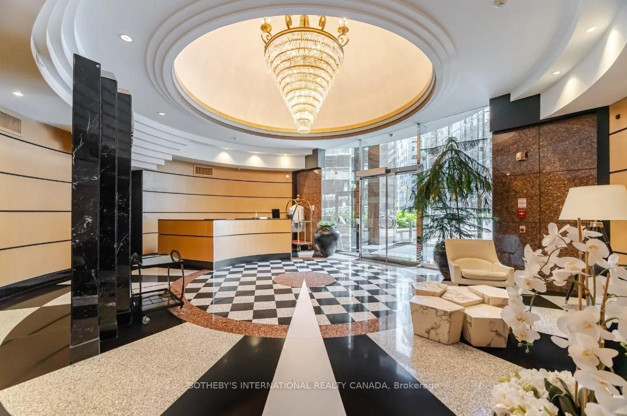 2506- 33 University Avenue — property photo