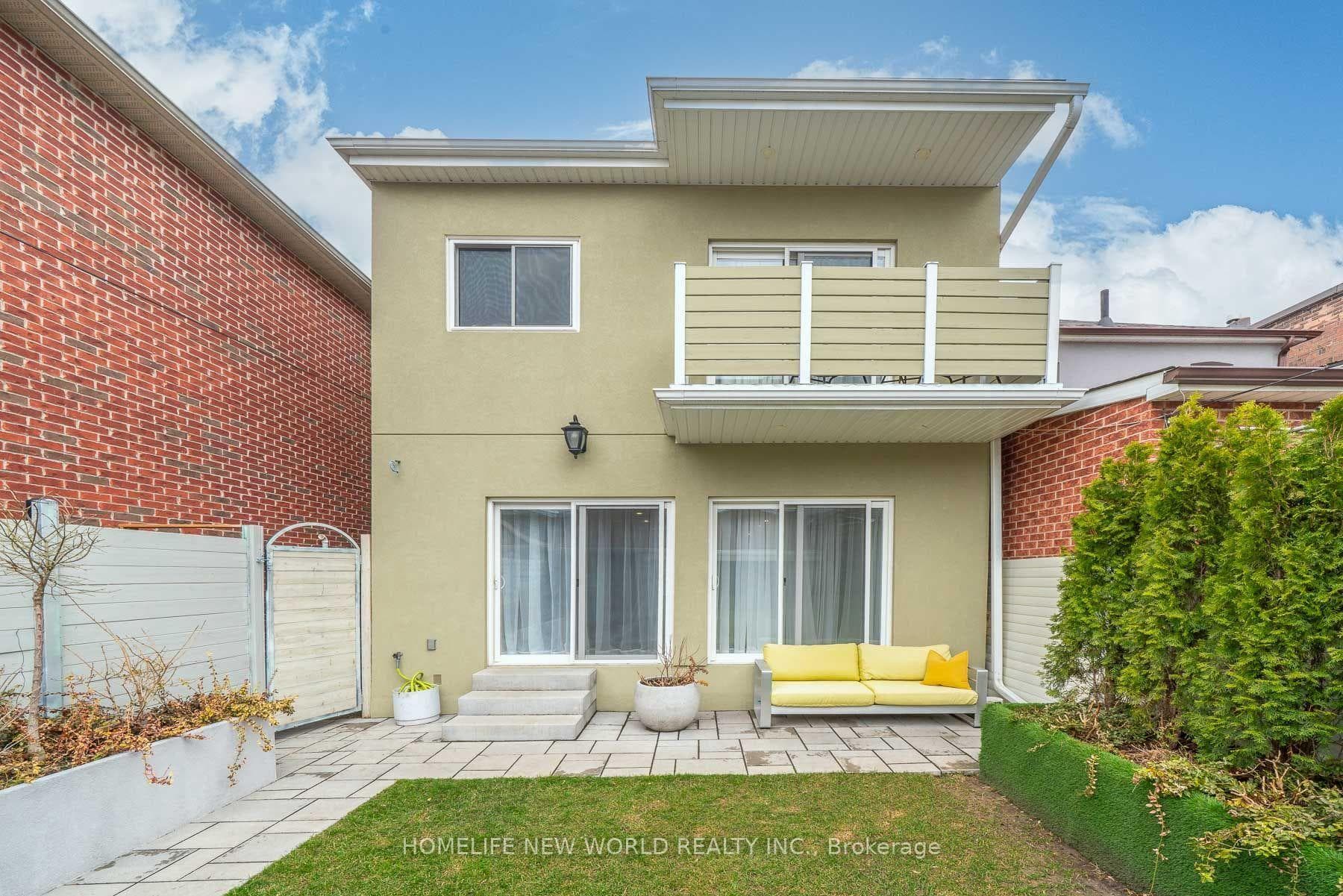 30 Carling Avenue — property photo