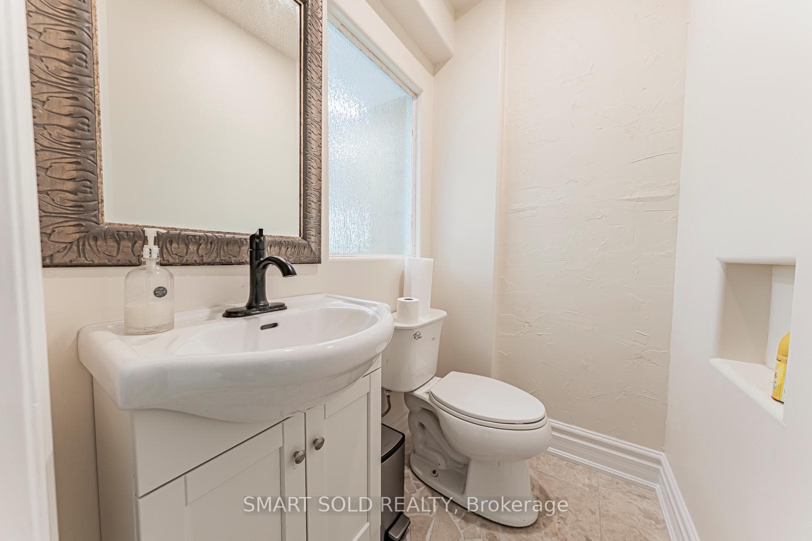 7602 Reesor Road — property photo