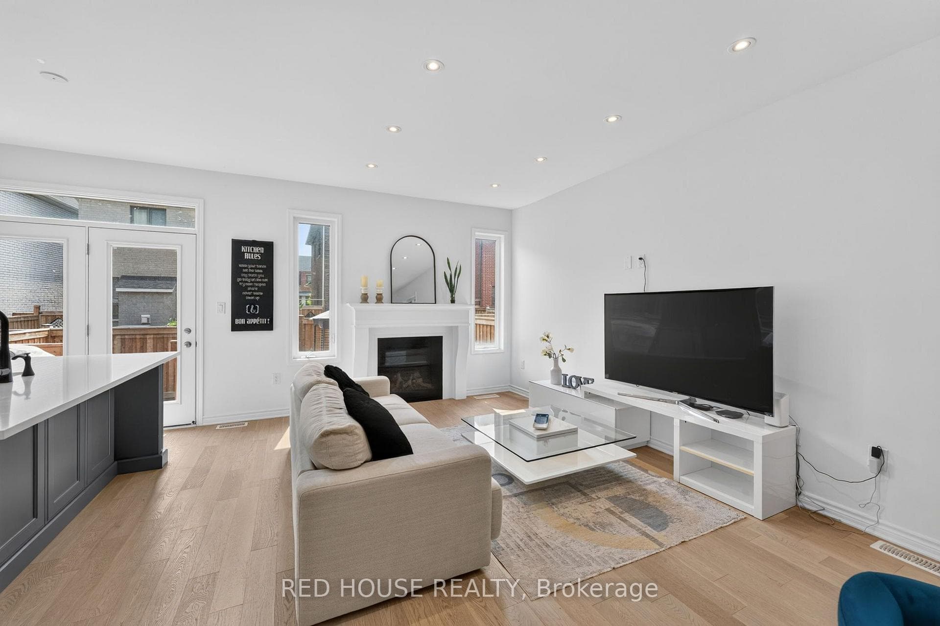 1262 Trudeau Drive — property photo