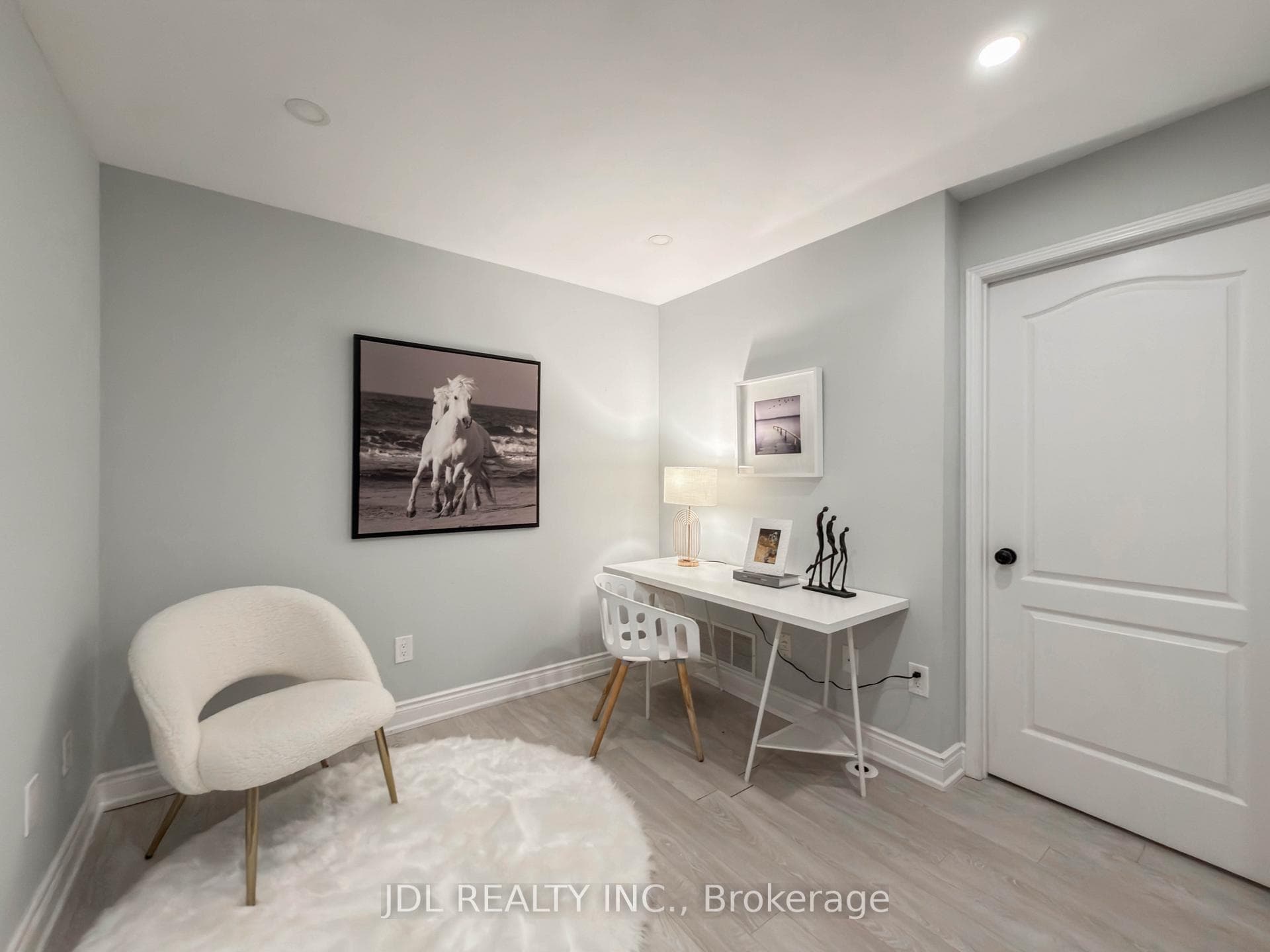 C17- 108 Finch Avenue — property photo