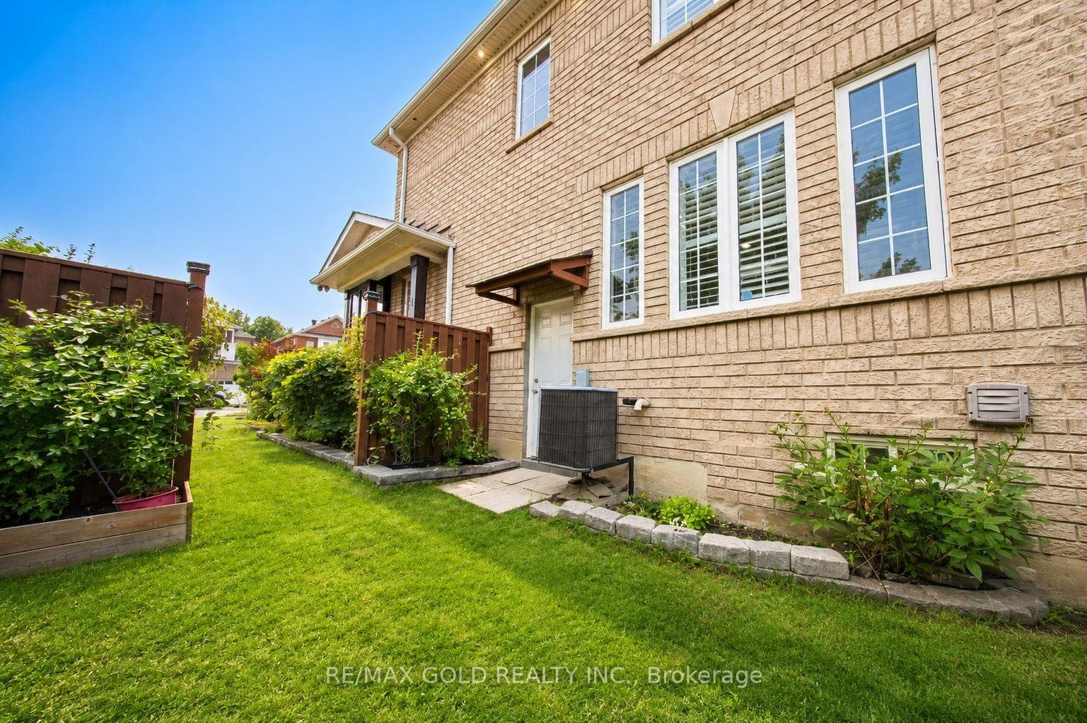 3906 Passway Road — property photo