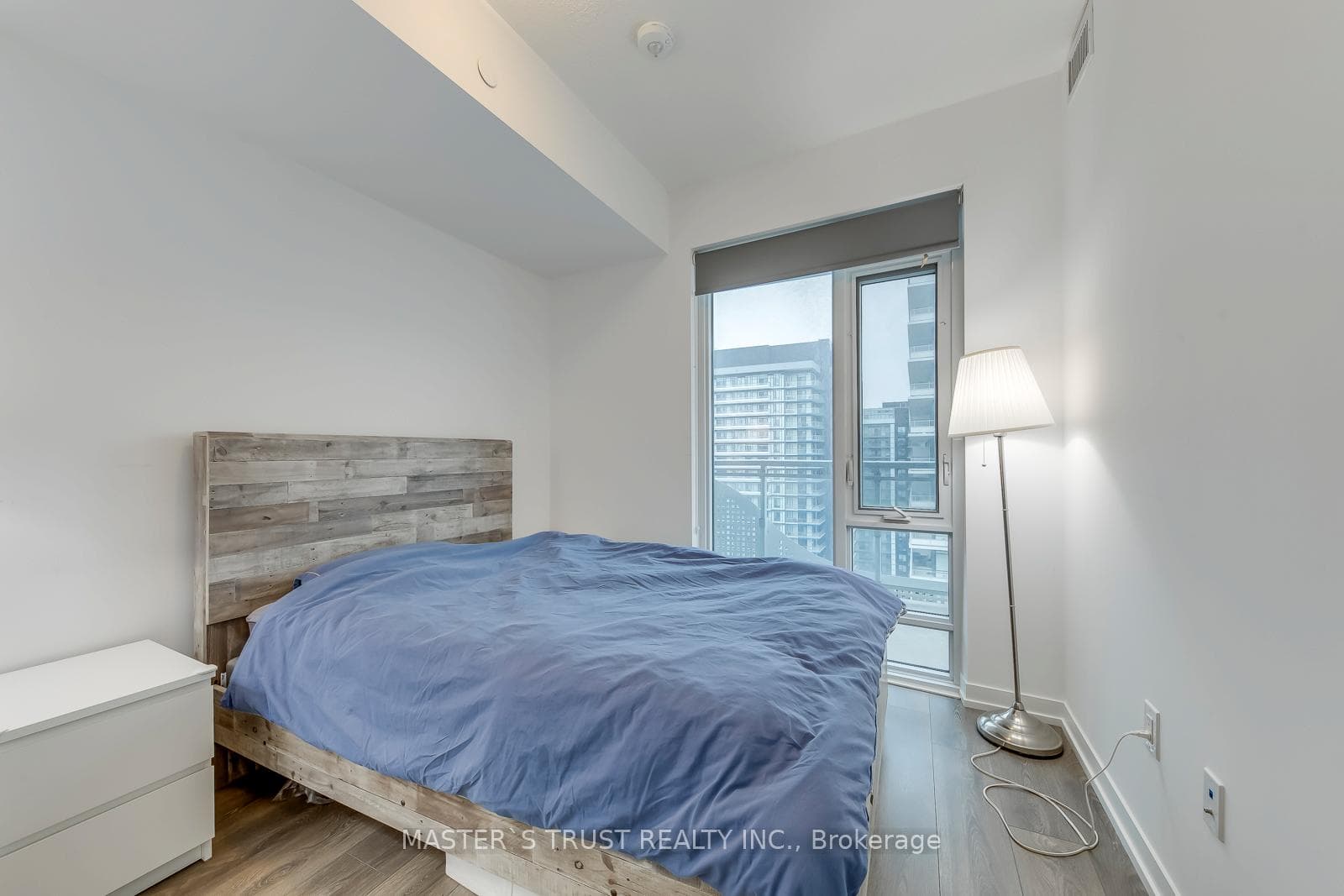 1804- 2520 Eglinton Avenue — property photo