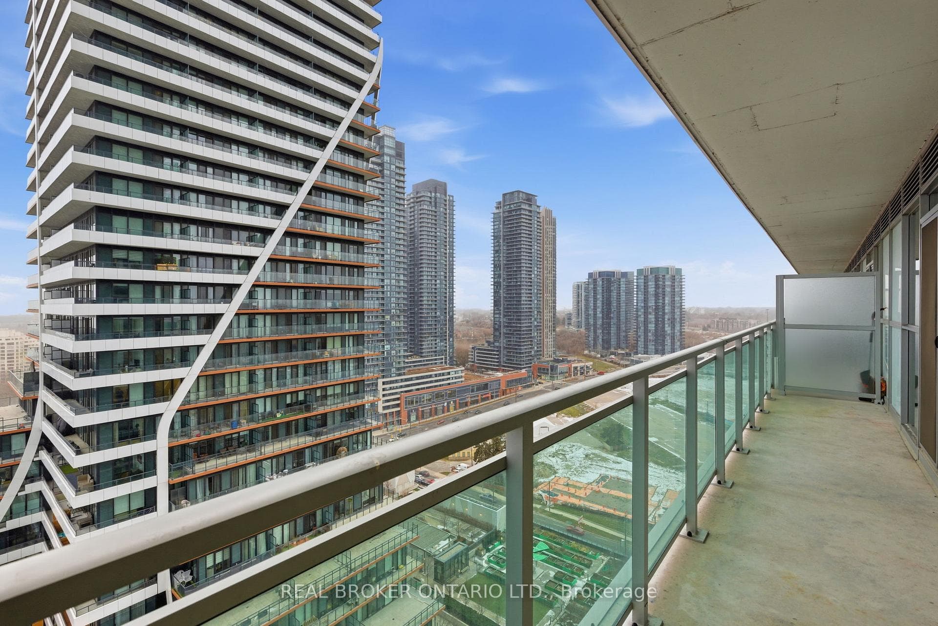 1801- 33 Shore Breeze Drive — property photo
