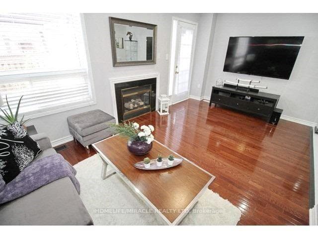 3157 Bentley Drive — property photo