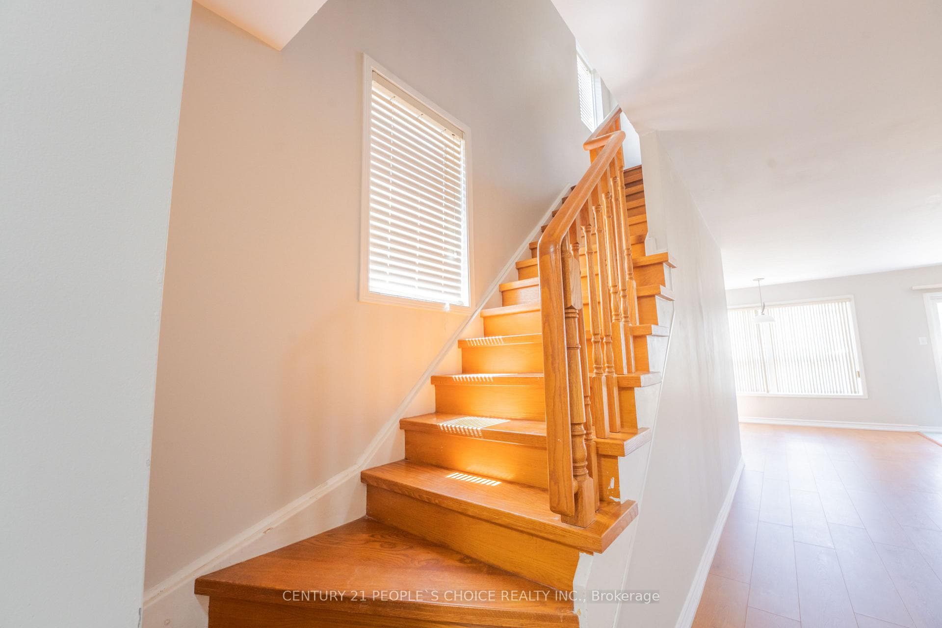 21 Cordgrass Crescent — property photo