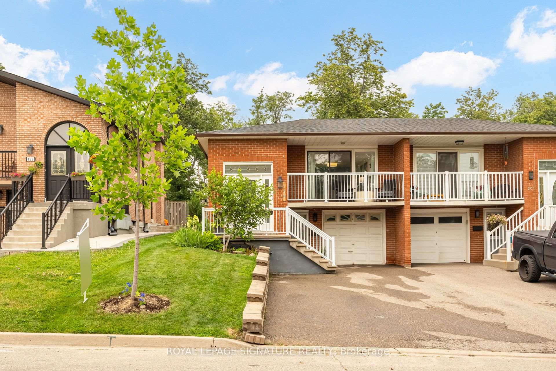 199 Chalfield Lane — property photo