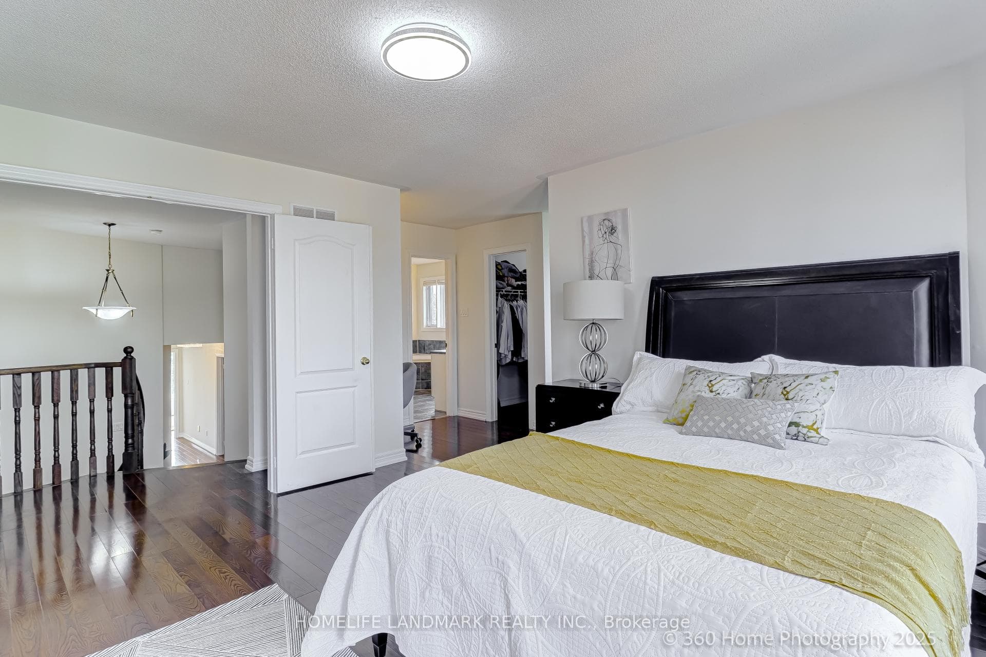 211 Frank Endean Road — property photo