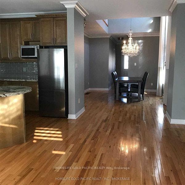 32 Romance Drive — property photo