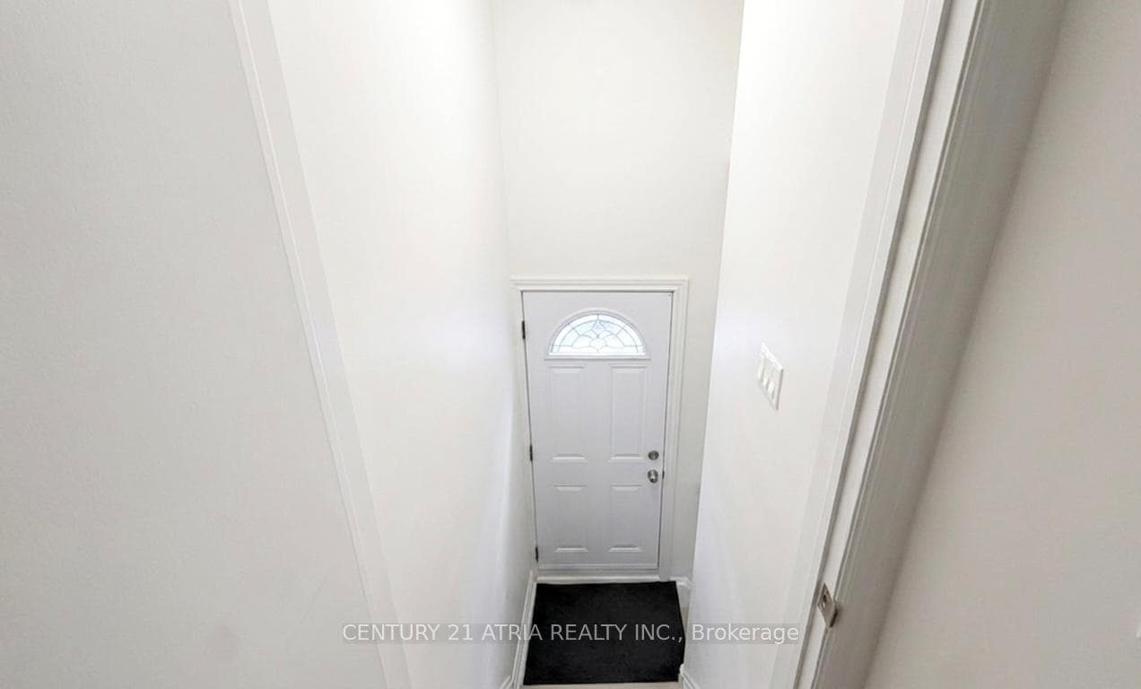 115 Ellington Drive — property photo