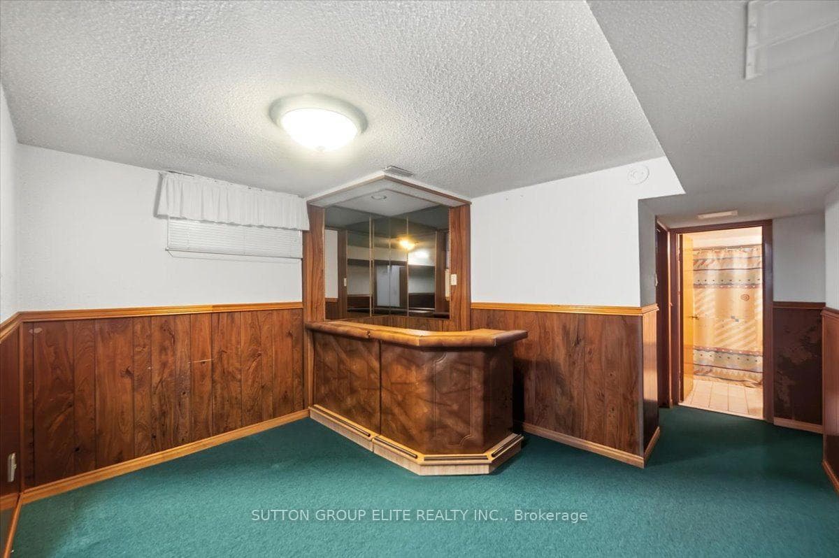 1060 Claredale Road — property photo