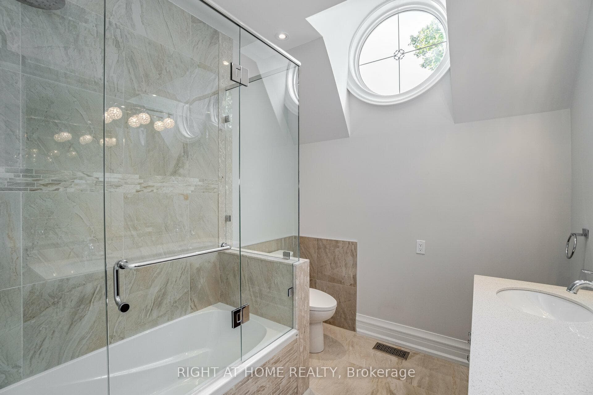 35 Burnelm Drive — property photo