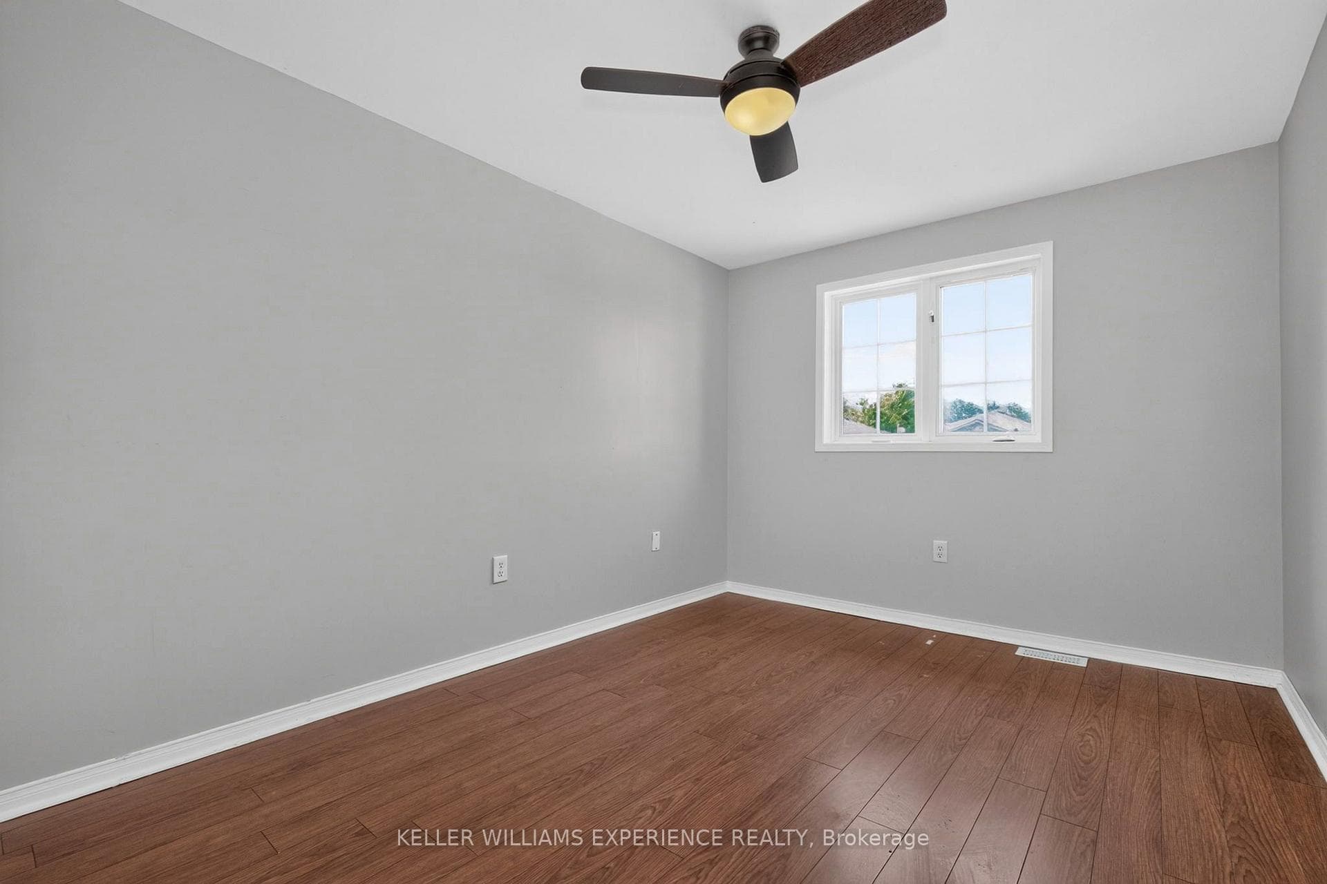 264 DUNSMORE Lane — property photo
