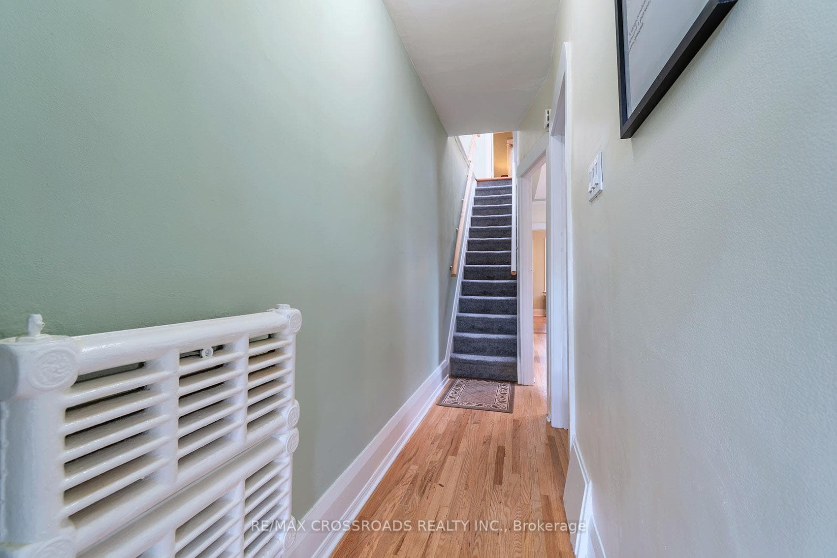 90 Milverton Boulevard — property photo