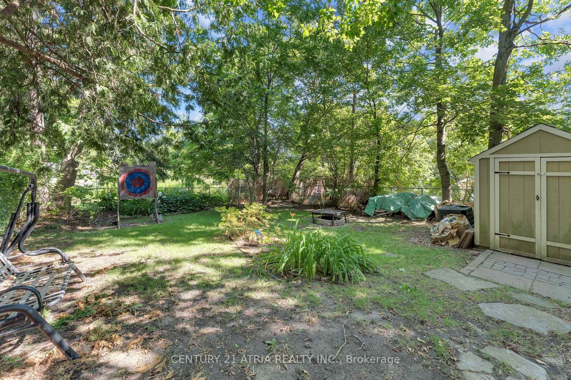 609 Pearson Street — property photo